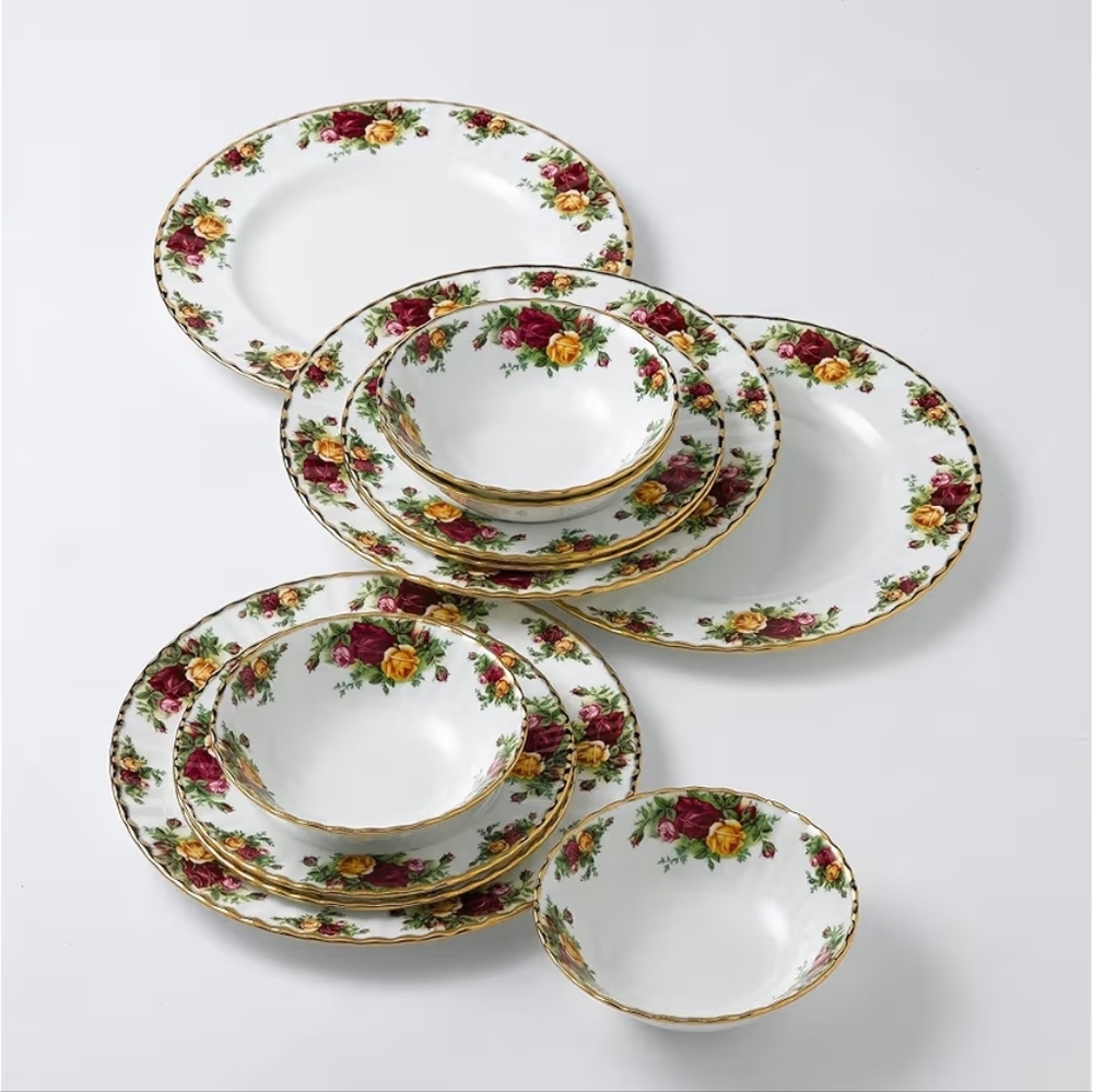 Royal Albert Old Country Roses 9-Piece Dinnerware Set